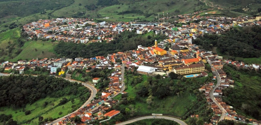 a capital da cachaça é a cidade de areia vista de cima