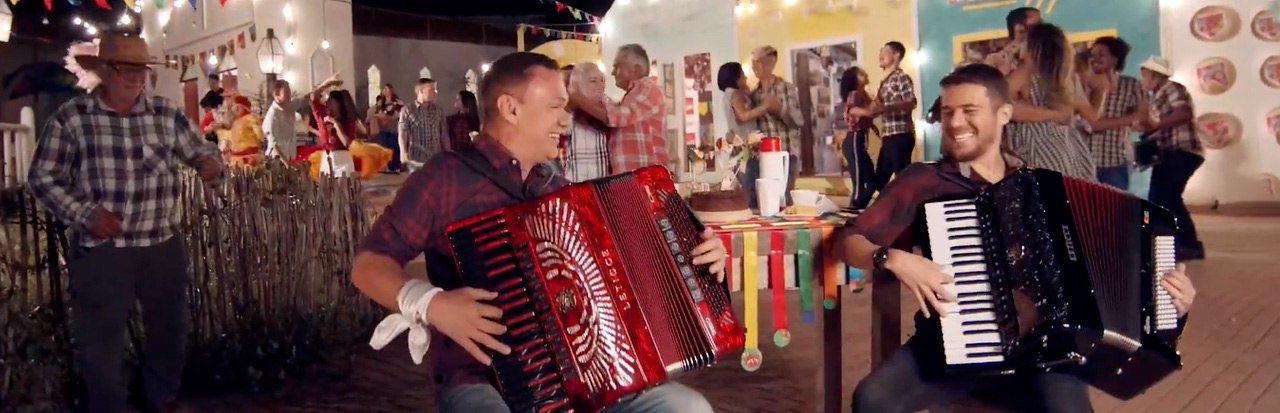 luan e amazan tocando forró no arraiá do armazém pb